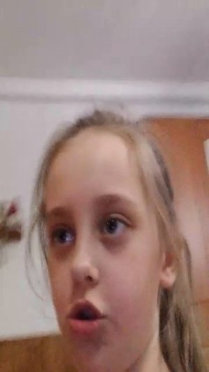 папа делает блины и я один блинчик 🥞