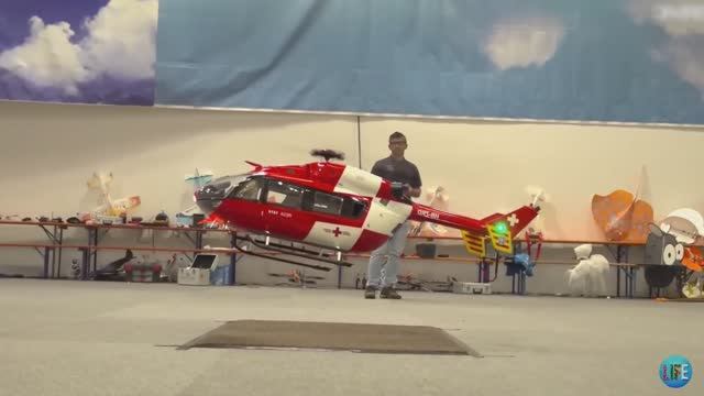 Летающая модель вертолёта