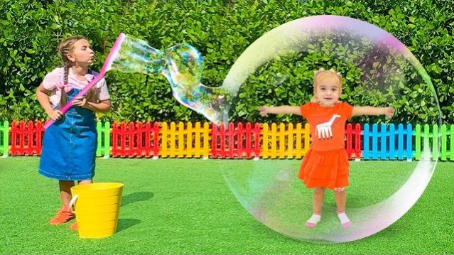 Забавная история Алисы о мыльных пузырях