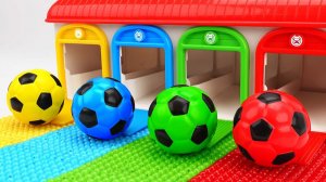 Цветной гараж и игрушки антистресс. Мультики залипательные. Для детей. Для малышей мультики