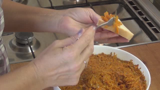 Морковная икра Зайчик - сладкая и нежная.