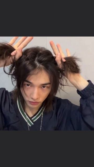 милые хвостики-свинки Хёнджин официально вернулся! (2026)