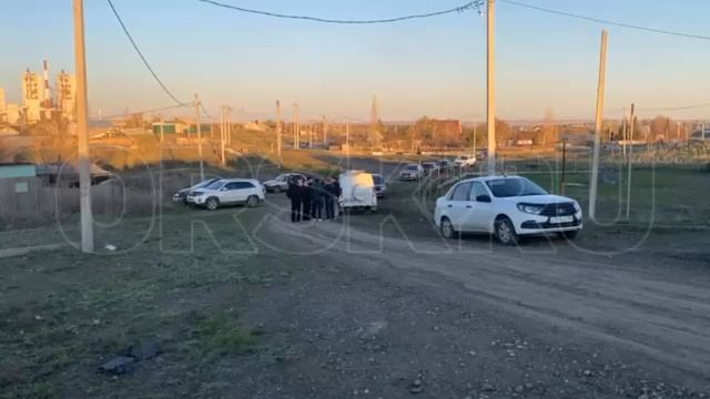 Портной-знахарь расстрелял полицейских
На юге Оренбургской области проходит спецоперация по