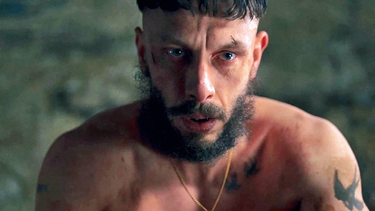 Получеловек — Фильм (Субтитры, 2026)