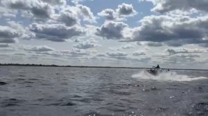 Триера 460 боурайдер , Псковское озеро.