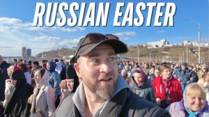 Иностранец на пасхальном крестном ходе в Нижнем Новгороде