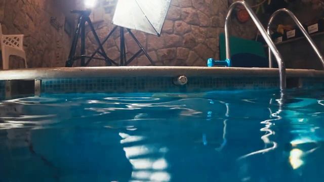 Её подводное  плавание