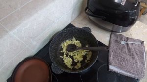 Плов из булгура и баранины. Плюсом пошла тушеная капуста. Баранина молодая, не жирная.