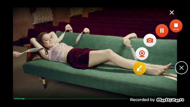 Щекоточка девушек игра #35