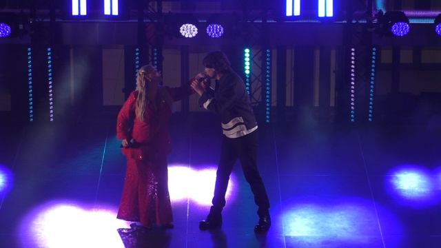 Анна Семенович, Прохор Шаляпин - Мужичок под каблучок (ТРЦ РИВЬЕРА 10 Лет/ЖАРА ЛАЙТ/16.04.26)