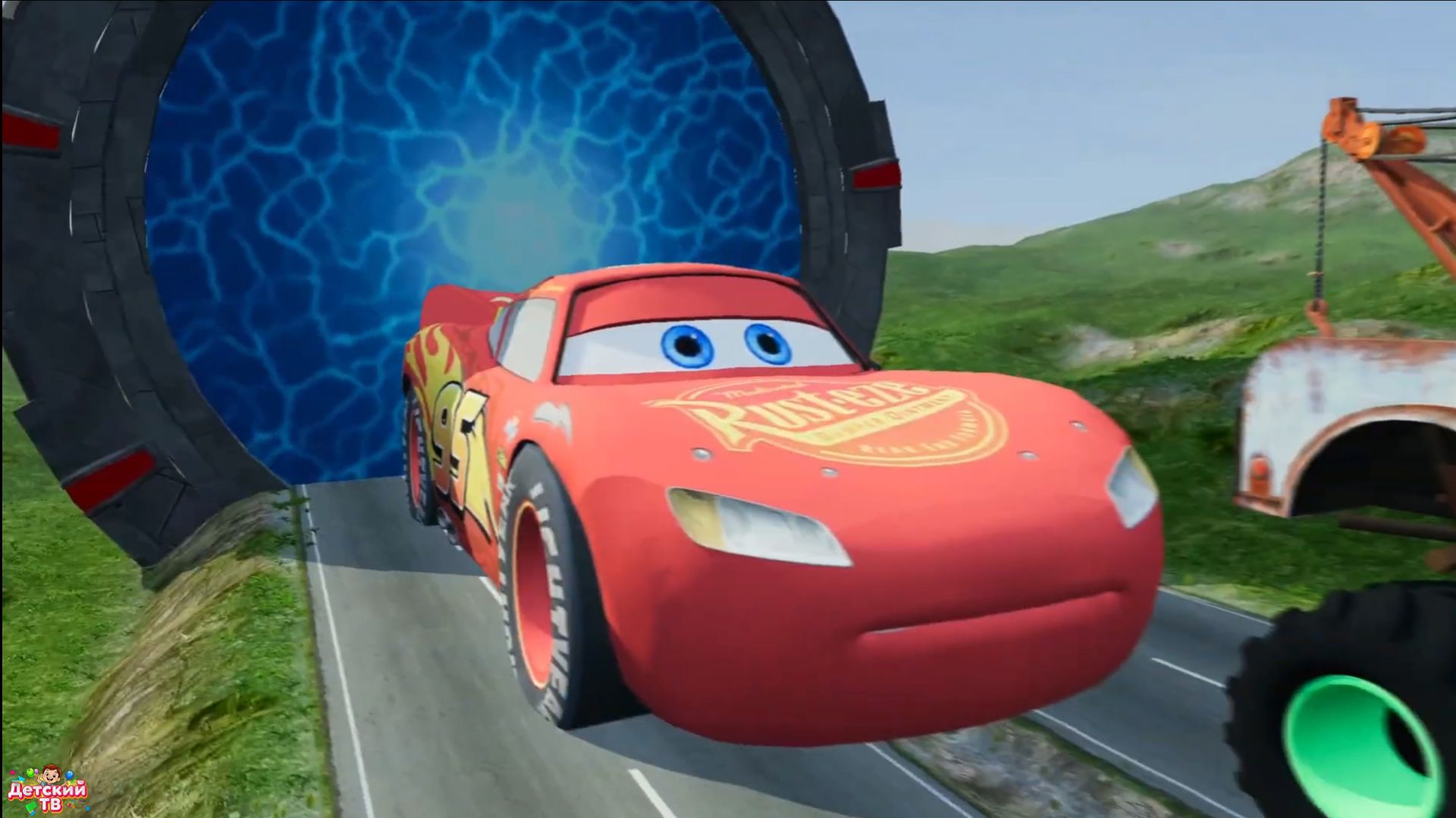 Маккуин против поезда 😱 Огромный Vs маленький! Что будет?