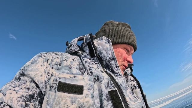 Мощные подходы Омуля, наловили крупняка. Рыбалка на озере Байкал.