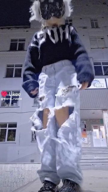 Надо защищать слабых. Миа Бойка кто такая чужую дочь учит.