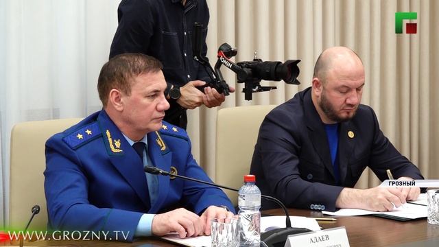 В Правительстве ЧР обсудили 27 ключевых вопросов развития региона