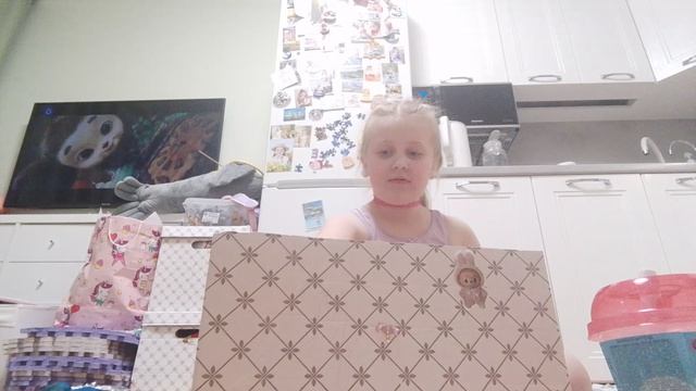 распаковка конфет