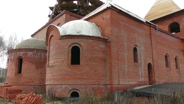 вокруг-строящегося-храма Конаково.ноябрь-2017