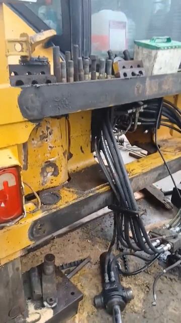 Замена РВД на экскаваторе | Ремонт гидравлики спецтехники. Ангар Юг Краснодар