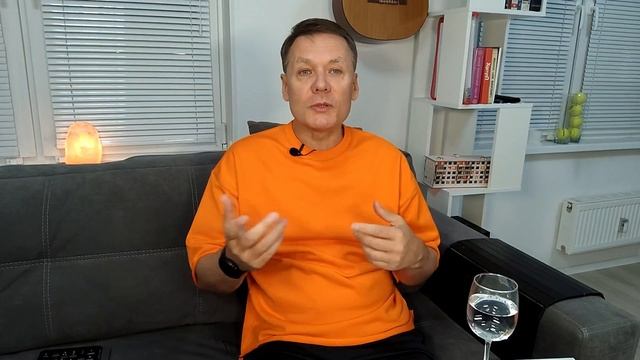 ЗАЕДАЮ ГРУСТЬ И ТРЕВОГУ