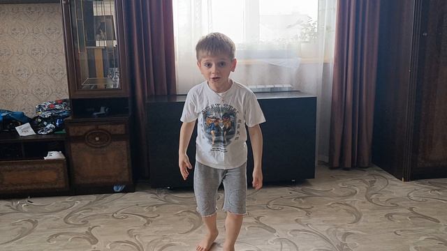 Мирон в танце