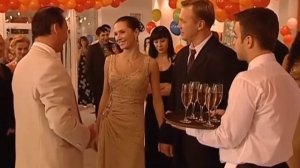 Надо же пустить пыль в глаза.