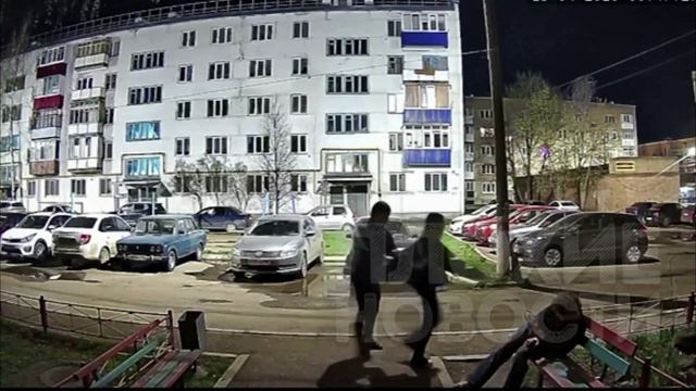 Ревнивец избил нового ухажера своей девушки