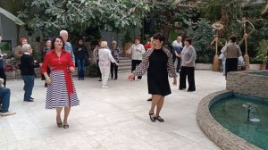 Продолжение танцев