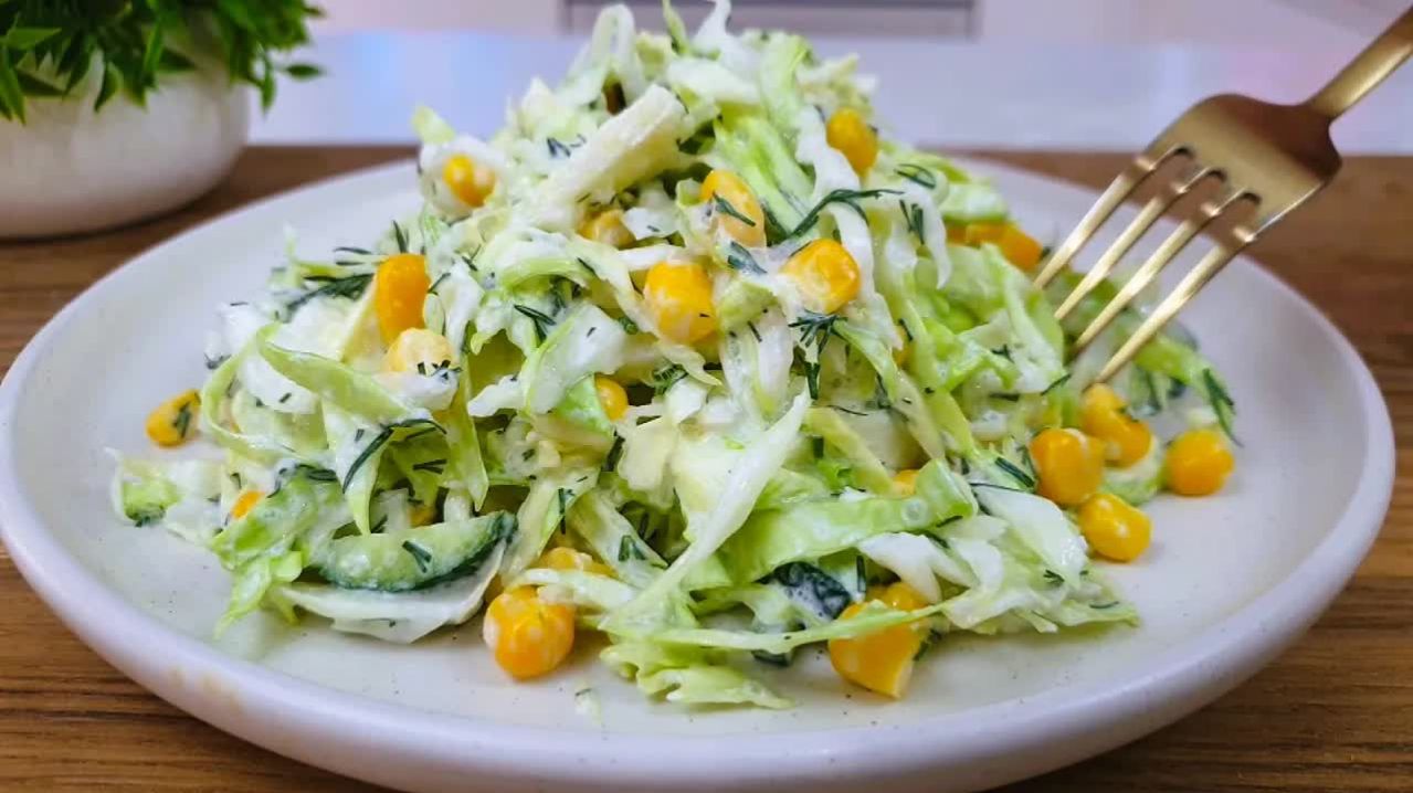 Ну очень вкусный салат из капусты за 5 минут!  Всего ЧЕТЫРЕ ингредиента. Потрясающе Вкусный