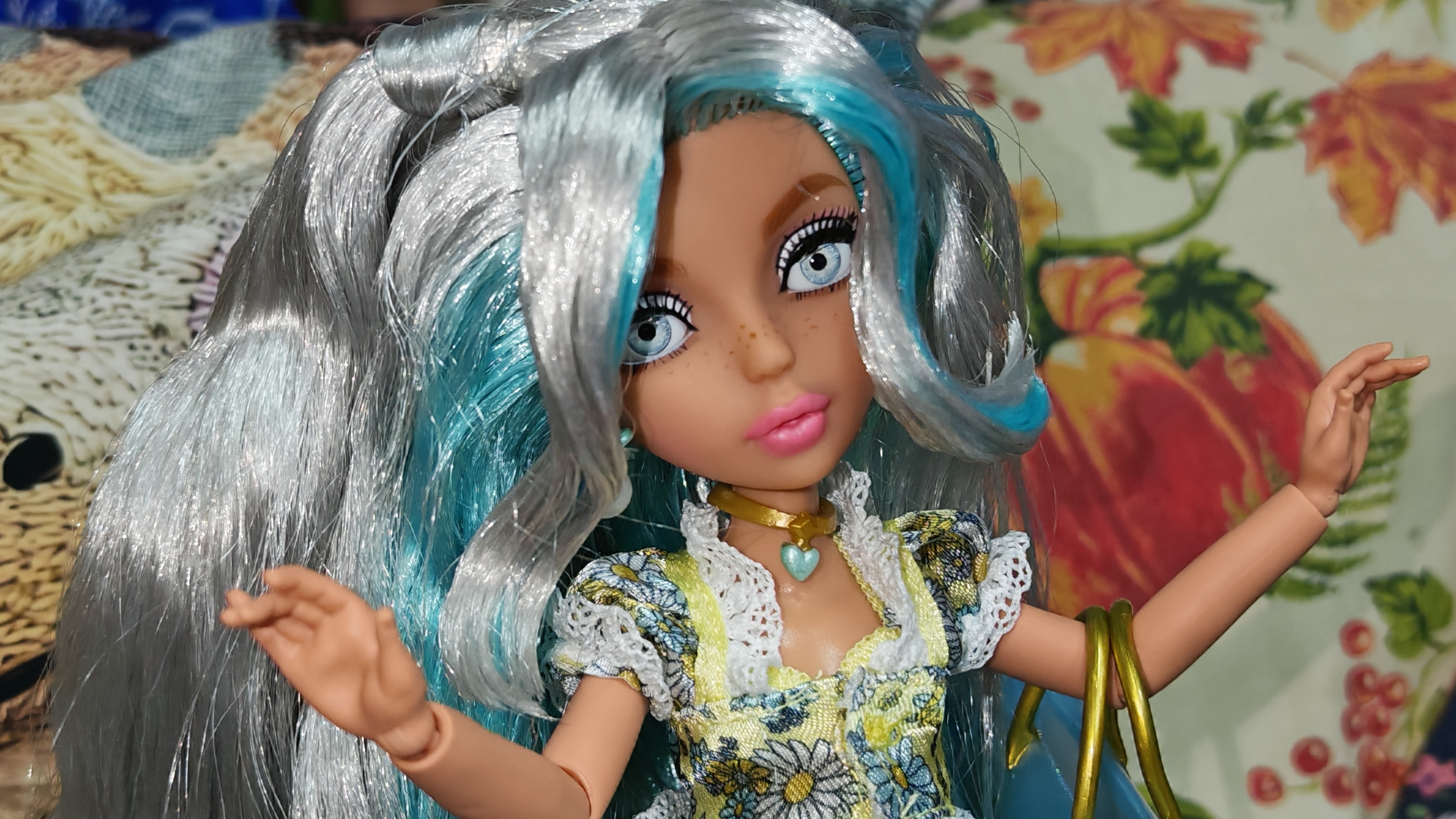 Русалка Кукла Casea Mermaze Mermaidz меняющая цвет Пижамная вечеринка Slumber Party