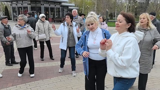 Словно по сердцу стучат каблучки... 18.04.26...