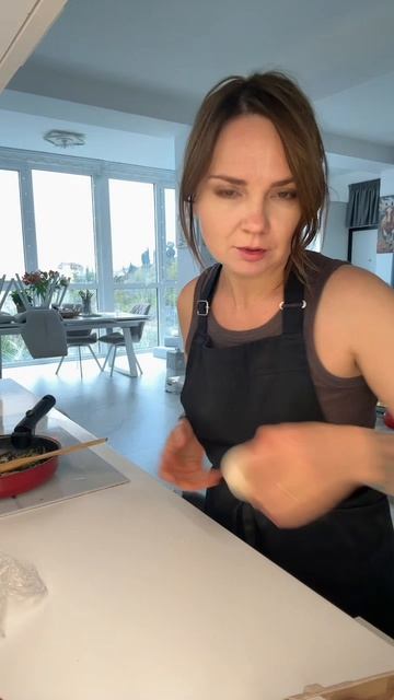 Субботний завтрак(грибы со шпинатом и яйцами)😍