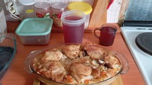 Приготовила рис с курочкой в духовке😄😅