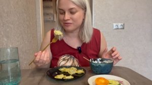 Мукбанг/ Еда на камеру/ Мой обед / Равиоли с сыром и шпинатом/