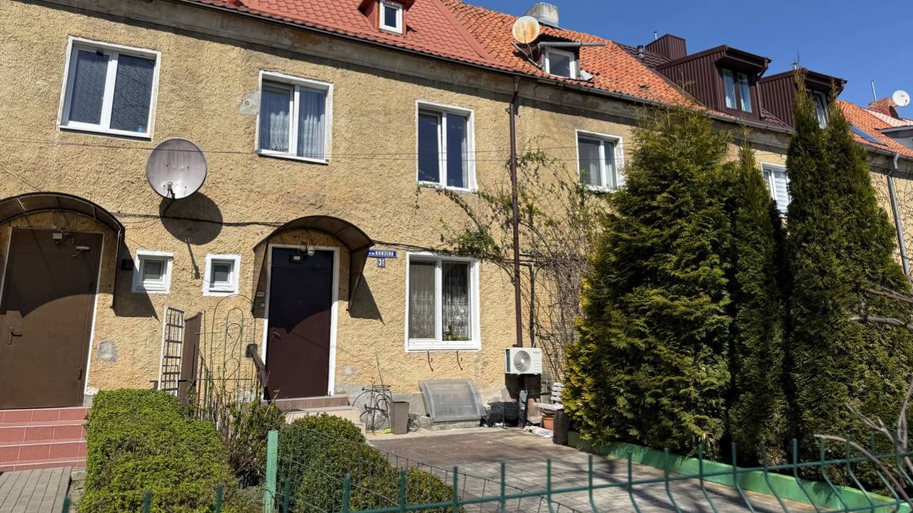 Вид из окна