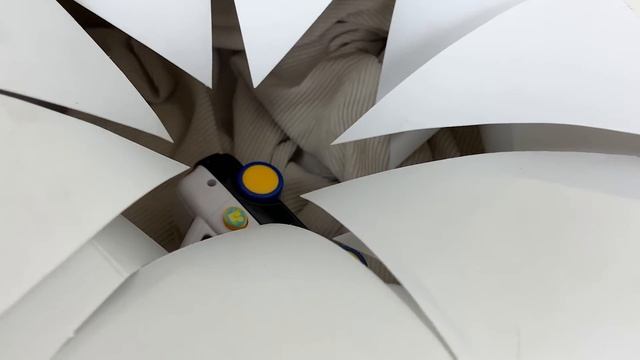 ブーブートーマスと救急車のおもちゃ箱ハンドルドライブチャレンジ