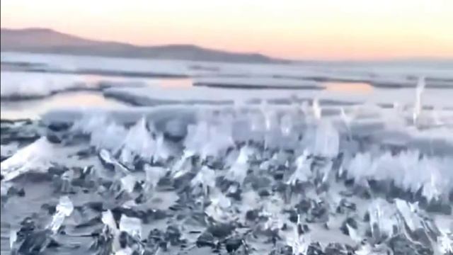 Начало весны на озере Байкал