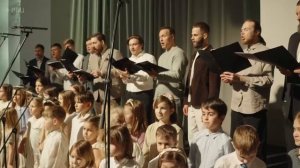 Смерть победив, Он воскрес