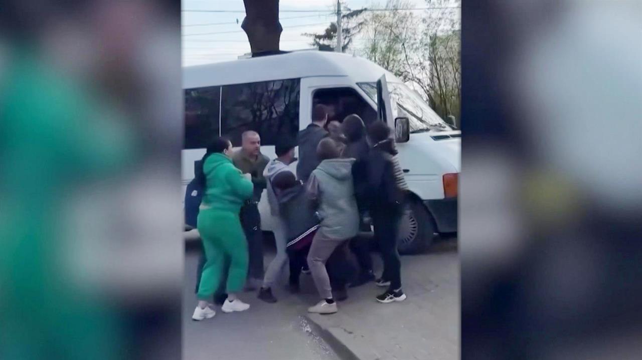 На Украине в Сумской области военкомы схватили священника канонической православной церкви