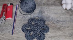 Как связать простой и красивый цветок крючком из шнура или другой пряжи  - просто и легко