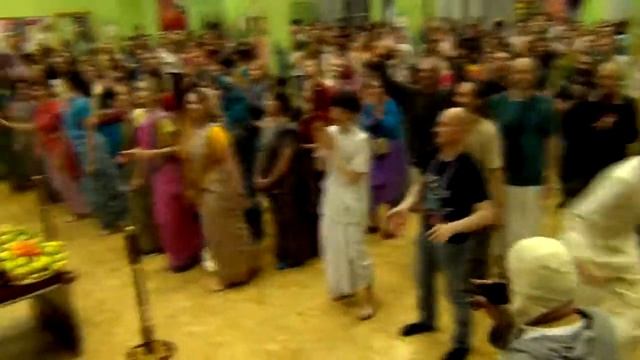 15 10 17  Прабхавишну пр Гаура арати