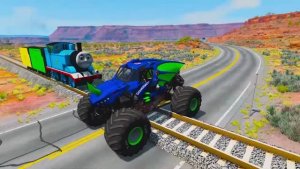 МУЛЬТИК ПРО СУПЕРГЕРОЕВ Человек-Паук и Халк на мотоциклах едут через МОРЕ по мосту в ГТА 5 🏍️💨