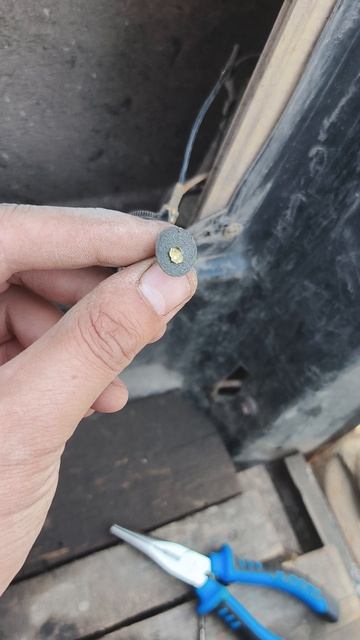 Ремонт патрона заднего плафона уаз