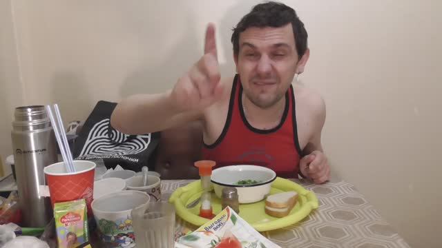 Мукбанг пельмени Ермолинские