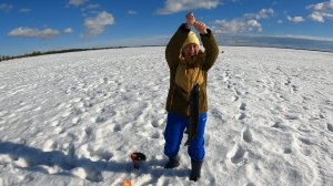 отличная рыбалка по последнему льду