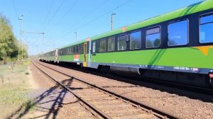 Электровоз Traxx с перегоняемыми рельсовыми автобусами