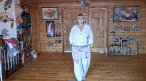 Выбираю наряды,которые возьму с собой на день рождение!