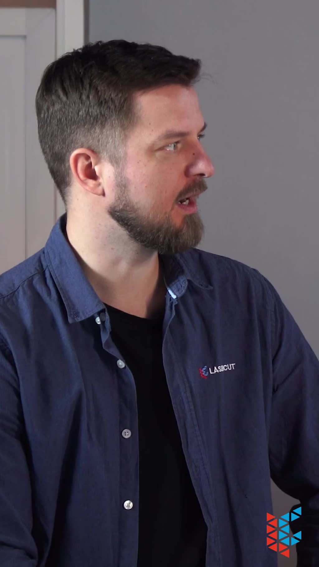 Акрил или оргстекло: как правильно называть?