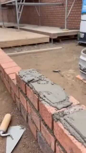 Как правильно укладывать кирпичи