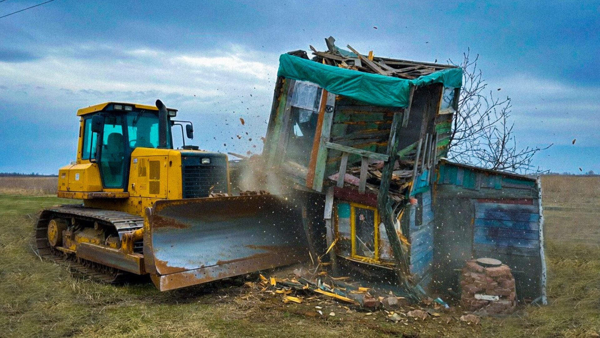 ДОМ ШКОЛЬНИКА ХОТЯТ СНЕСТИ...