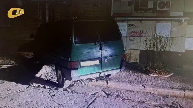 В ЖЕЛЕЗНОГОРСКЕ ПЬЯНЫЙ ВОДИТЕЛЬ СБИЛ НОЧЬЮ ПЕШЕХОДА ВО ДВОРЕ