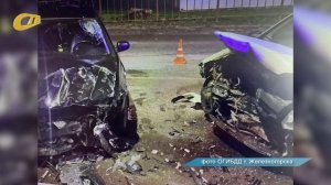 В ЖЕЛЕЗНОГОРСКЕ ПРИ НОЧНОМ СТОЛКНОВЕНИИ "НИССАНА" И "РЕНО" ПОСТРАДАЛ ВОДИТЕЛЬ "НИССАНА"